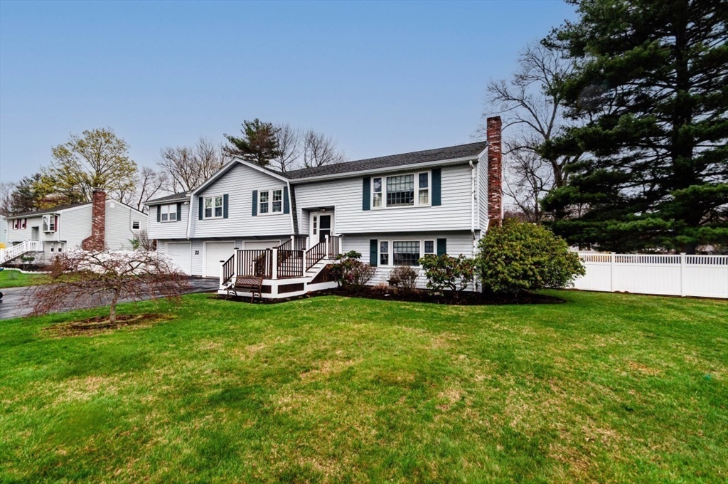 30 Burning Tree Rd
