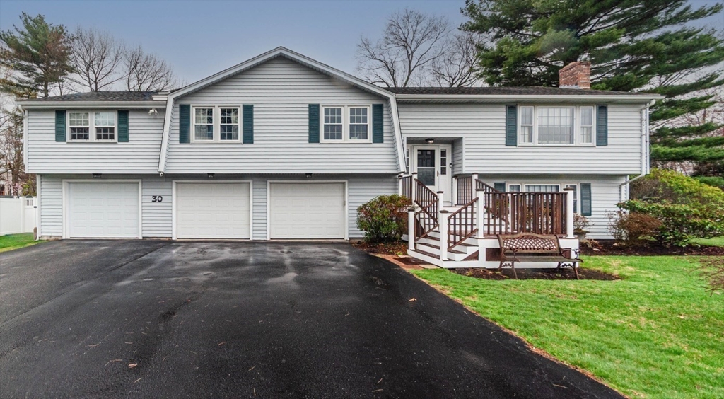 30 Burning Tree Rd