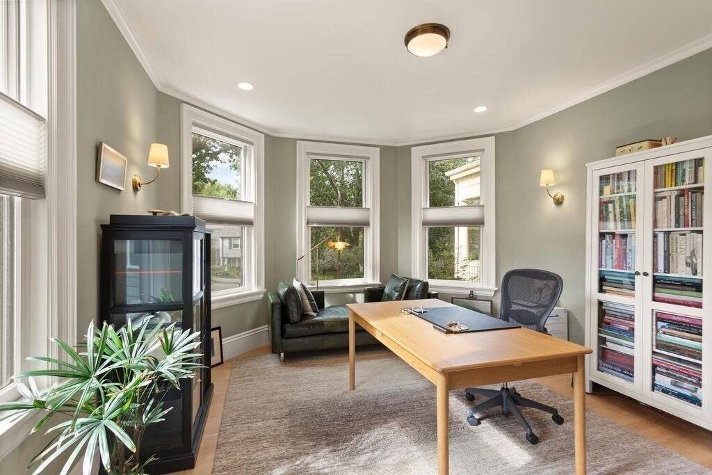 4 Eliot Rd, Lexington, MA Photo #10