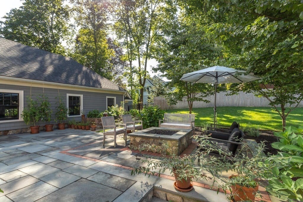 4 Eliot Rd, Lexington, MA Photo #32