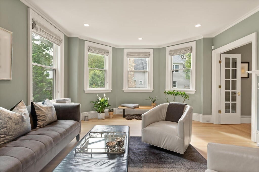 4 Eliot Rd, Lexington, MA Photo #9
