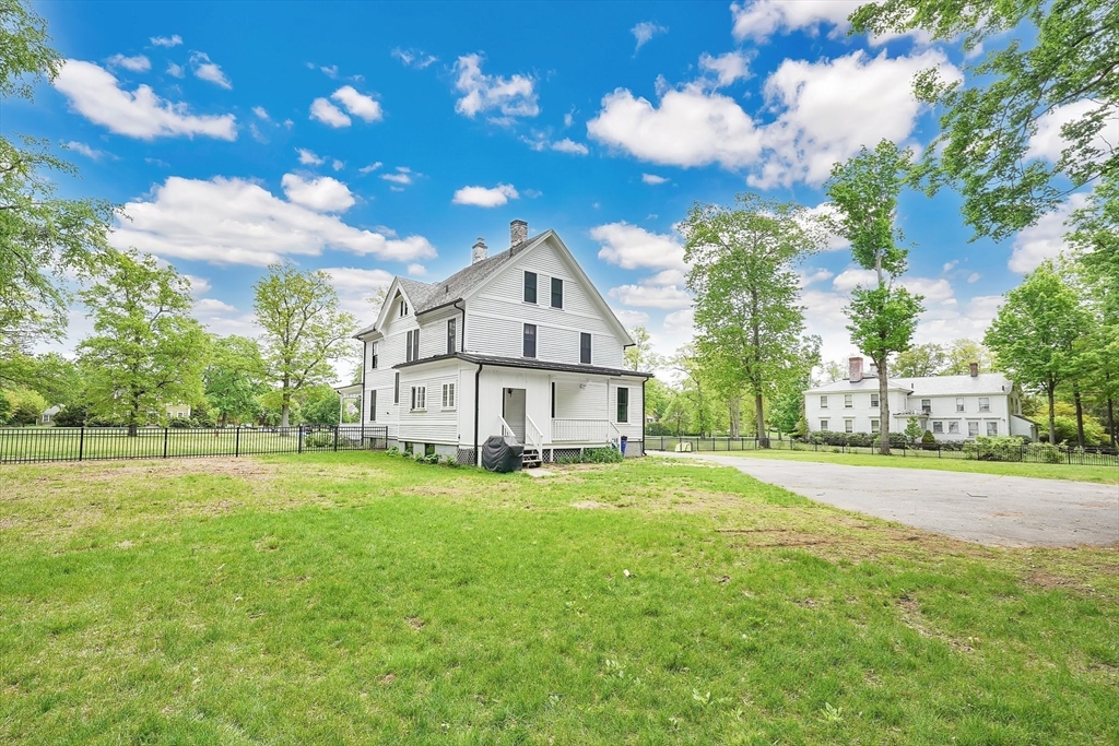 260 Longmeadow