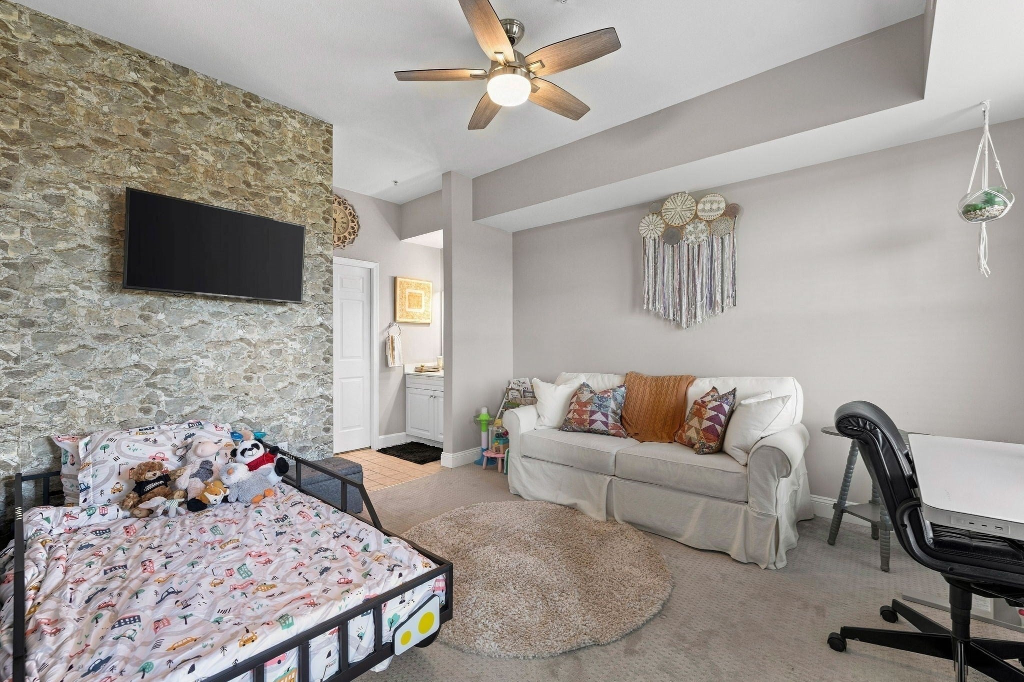 38 Village Road #402, Middleton, MA Photo #19