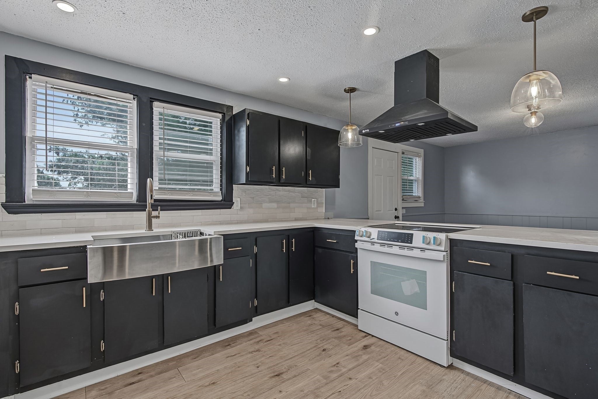 39 Hope St #3, Attleboro, MA Photo #1
