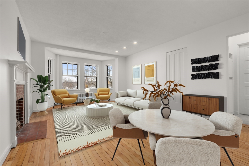 992 Memorial Drive 106