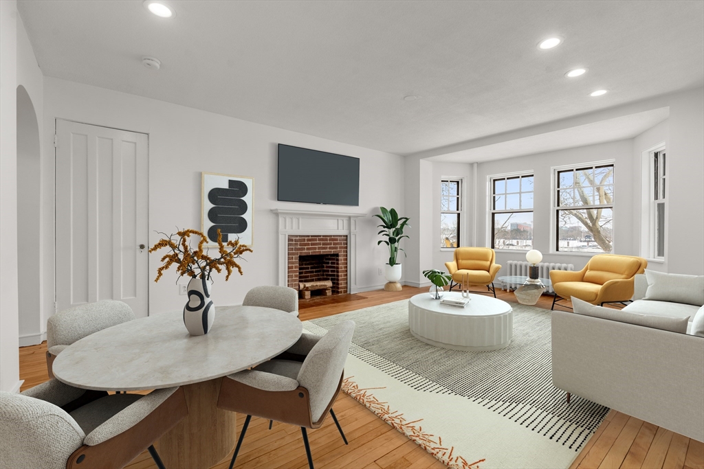 992 Memorial Drive 106