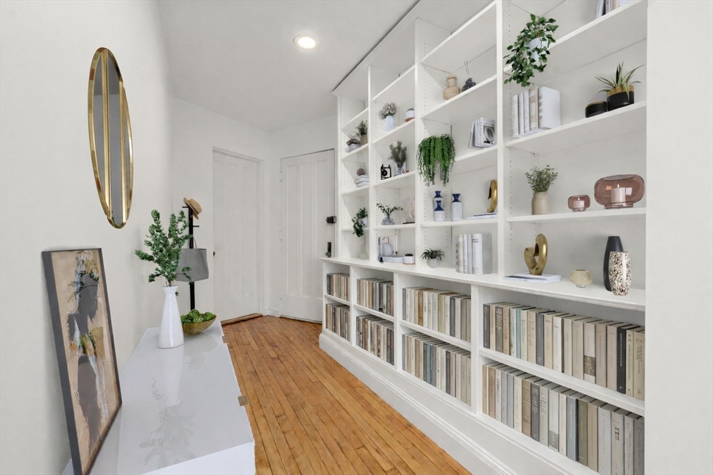 992 Memorial Drive 106