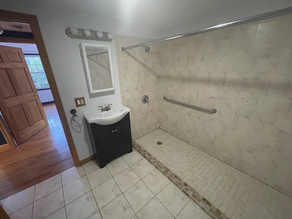 7 Henderson St, Somerville, MA Photo #12