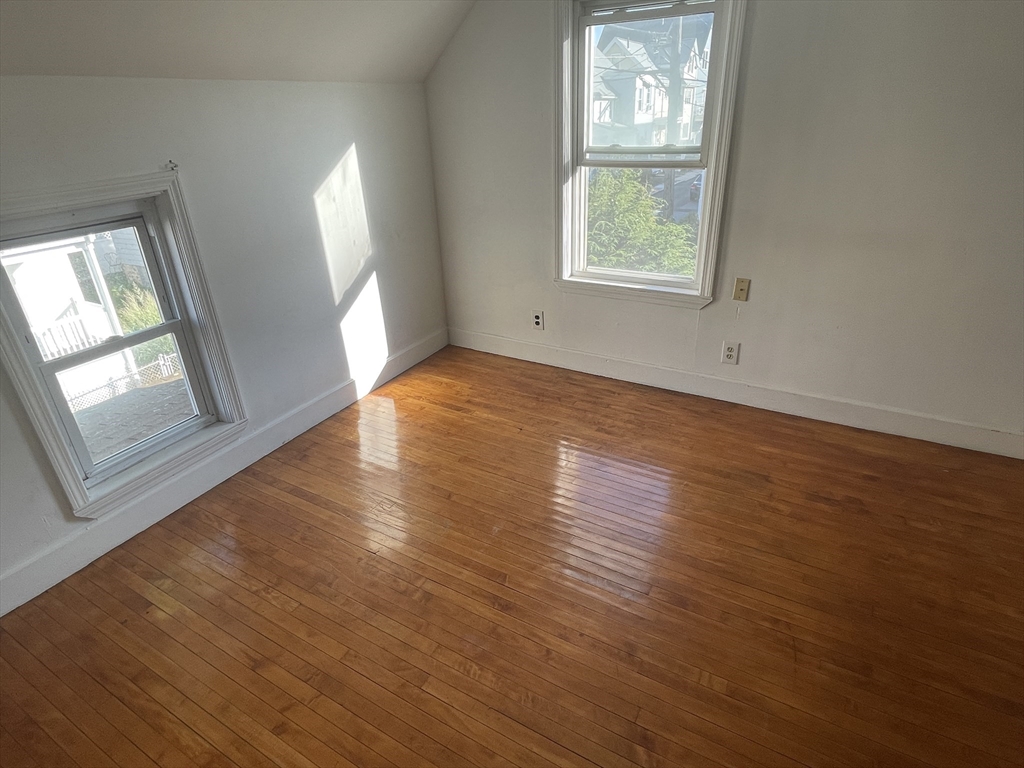 7 Henderson St, Somerville, MA Photo #17