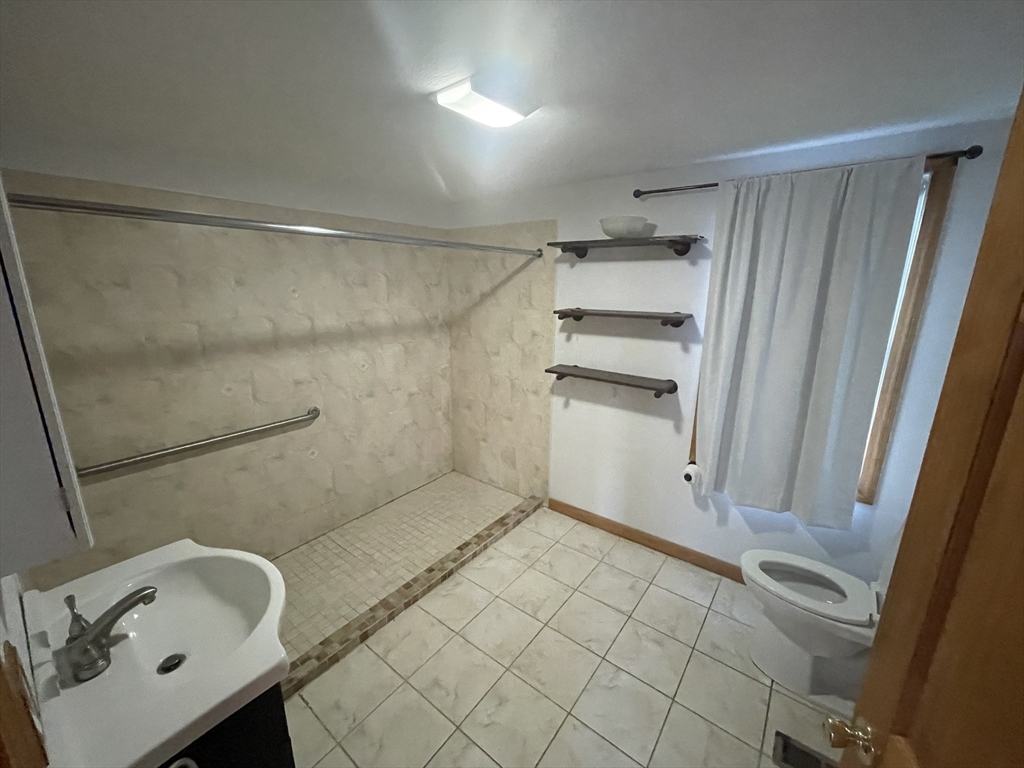 7 Henderson St, Somerville, MA Photo #11