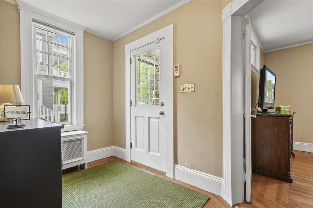 30 Wentworth Avenue