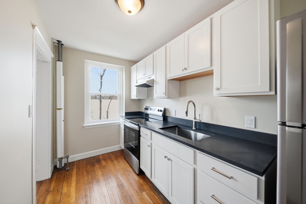 41 Richardson Ave 16