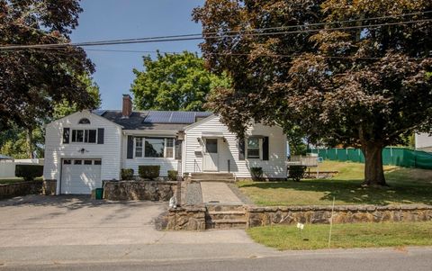 25 Inverness Road Swansea MA 02777