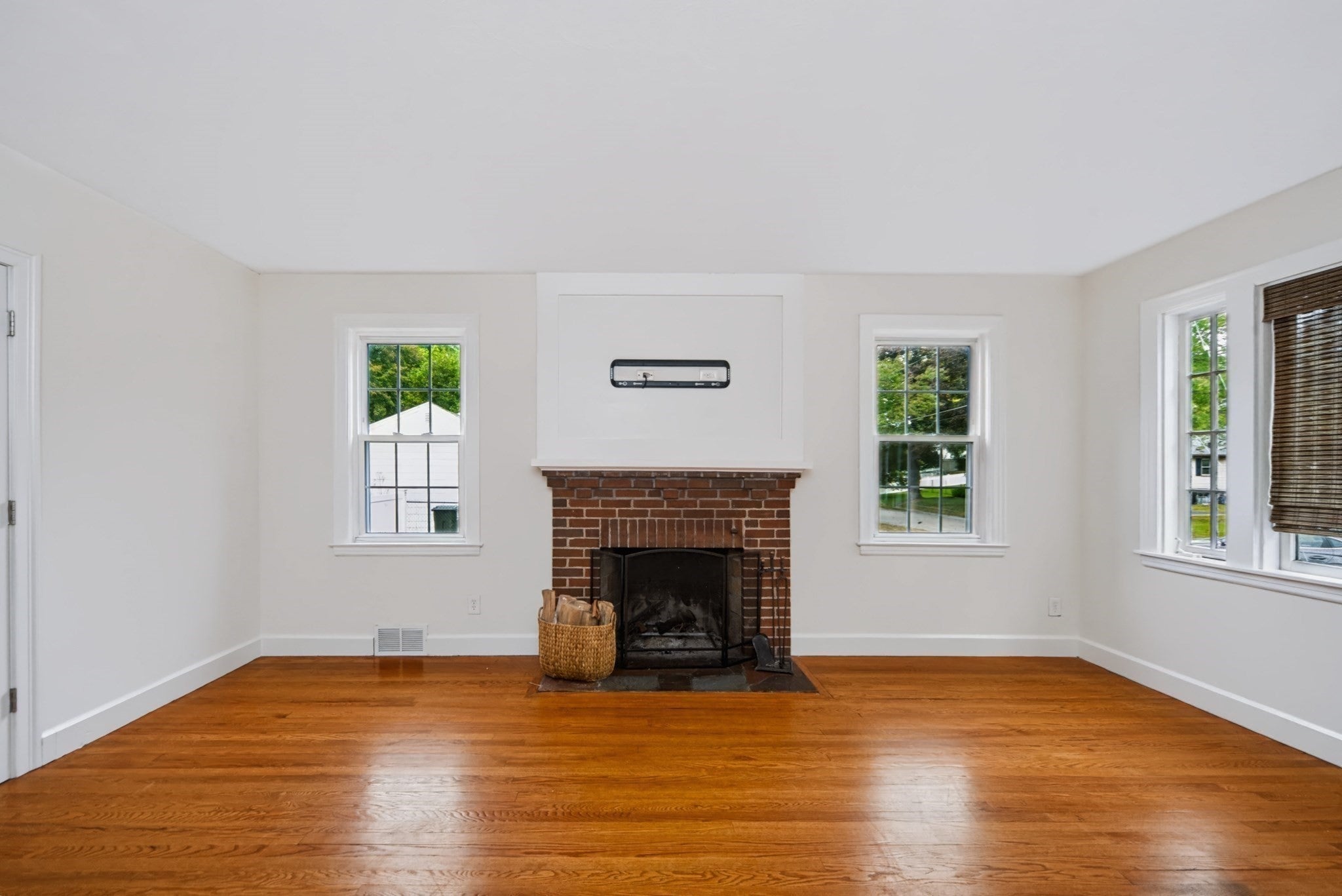 14 Nelson St, Hopedale, MA, 14 Nelson St, Hopedale, MA Photo #20