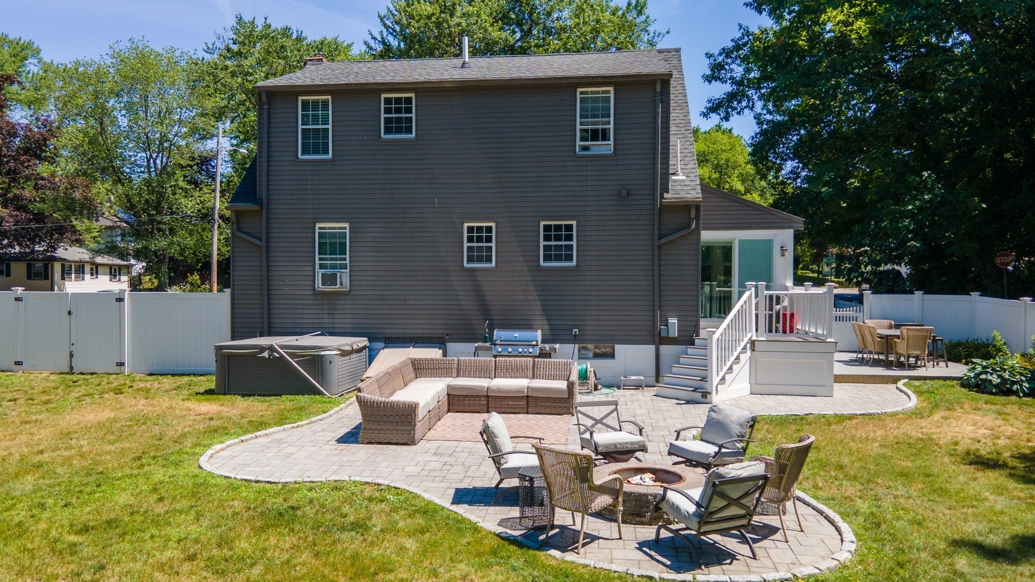 14 Nelson St, Hopedale, MA, 14 Nelson St, Hopedale, MA Photo #4