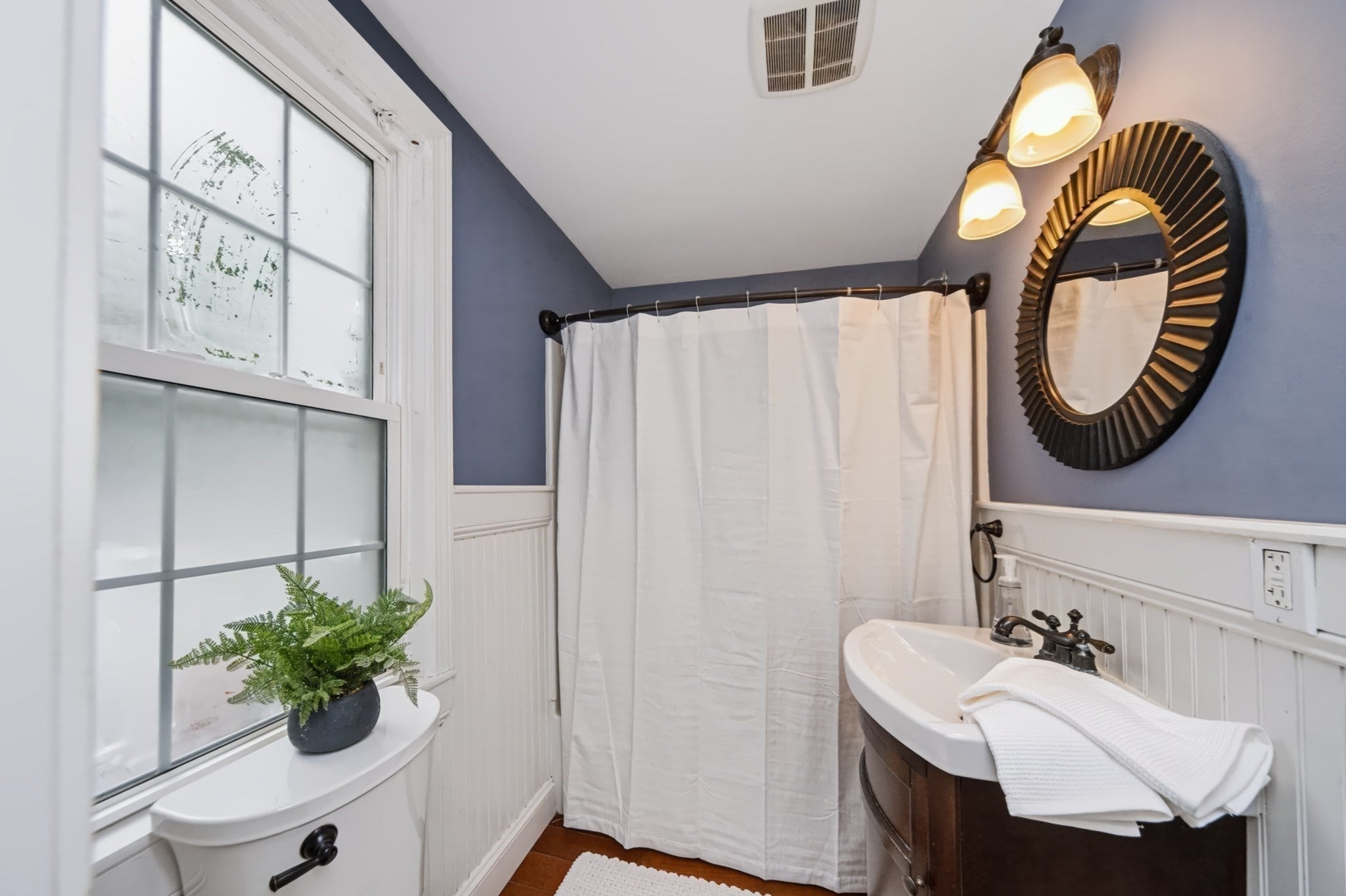 14 Nelson St, Hopedale, MA, 14 Nelson St, Hopedale, MA Photo #18