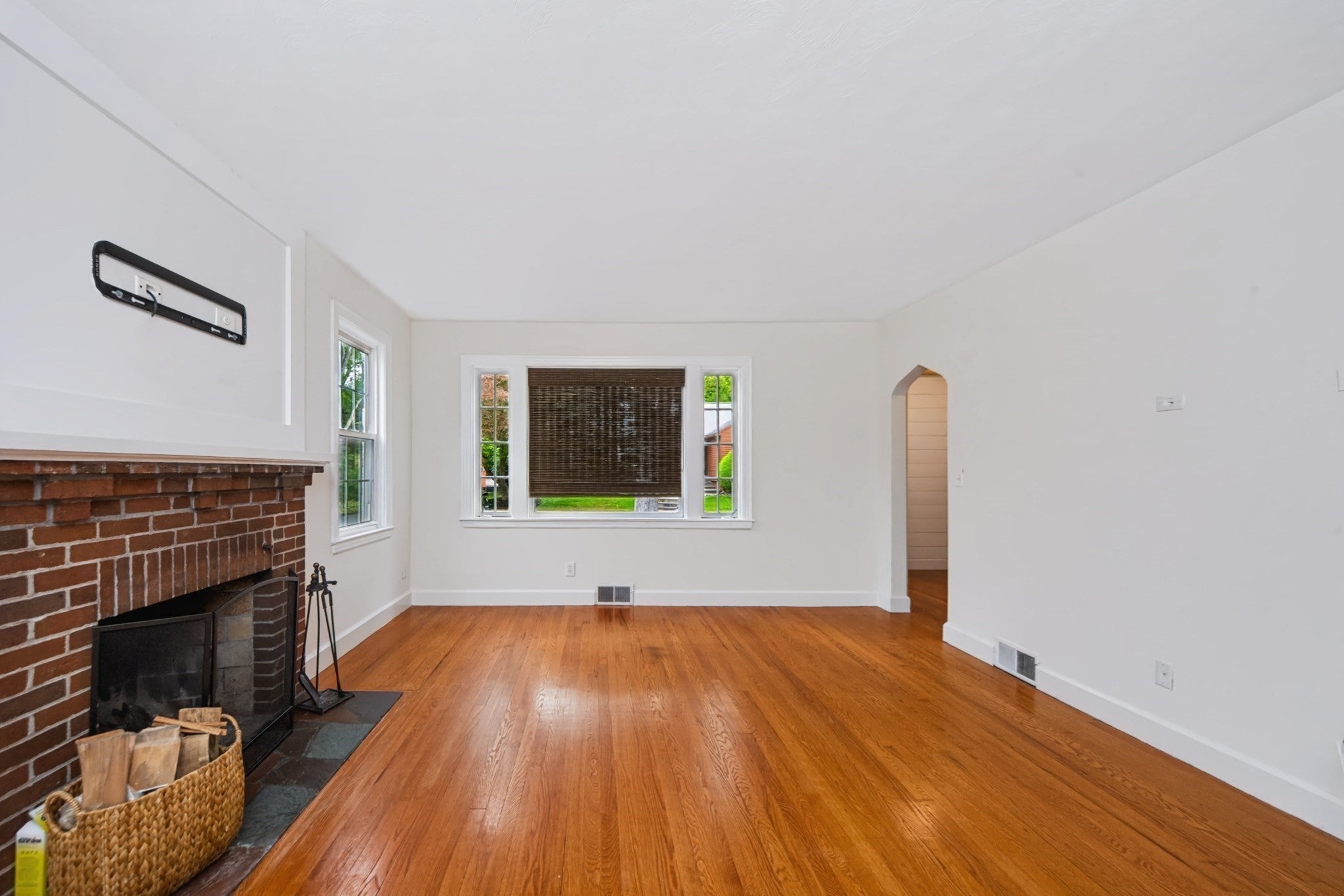 14 Nelson St, Hopedale, MA, 14 Nelson St, Hopedale, MA Photo #22