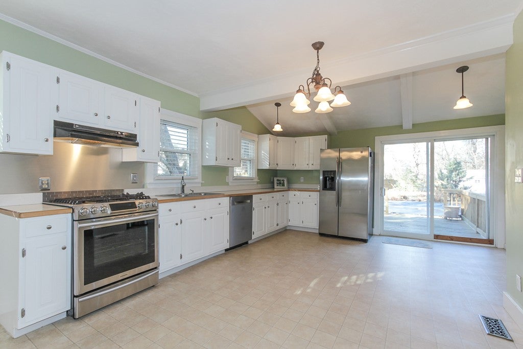 30 Ashland St, Newburyport, MA, 30 Ashland St, Newburyport, MA Photo #8