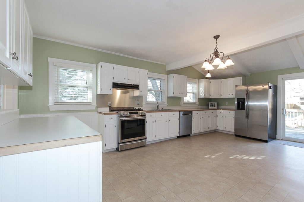 30 Ashland St, Newburyport, MA, 30 Ashland St, Newburyport, MA Photo #9