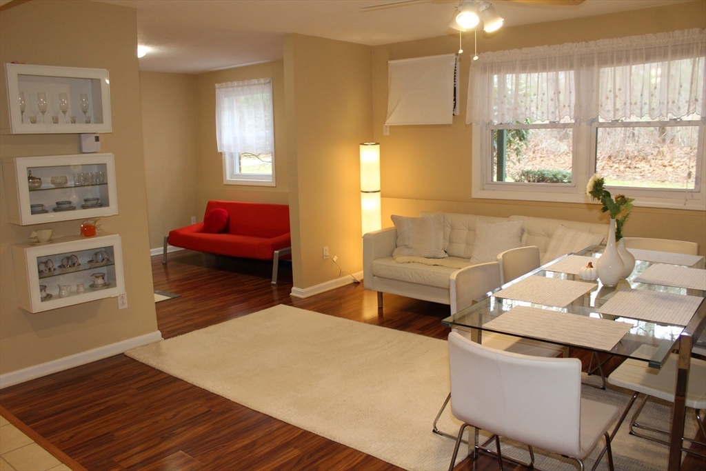 75 Huntoon Memorial Hwy 1-2