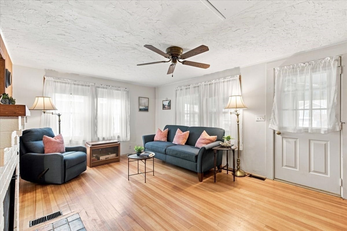 30 Bay Street, Wareham, MA, 30 Bay Street, Wareham, MA Photo #8