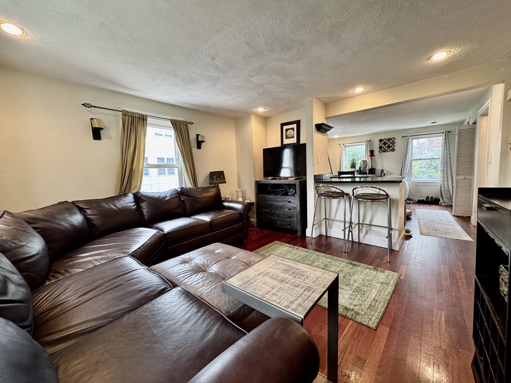 40 Chappie St 1