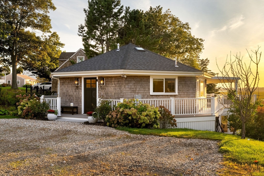 48 Moorland Rd