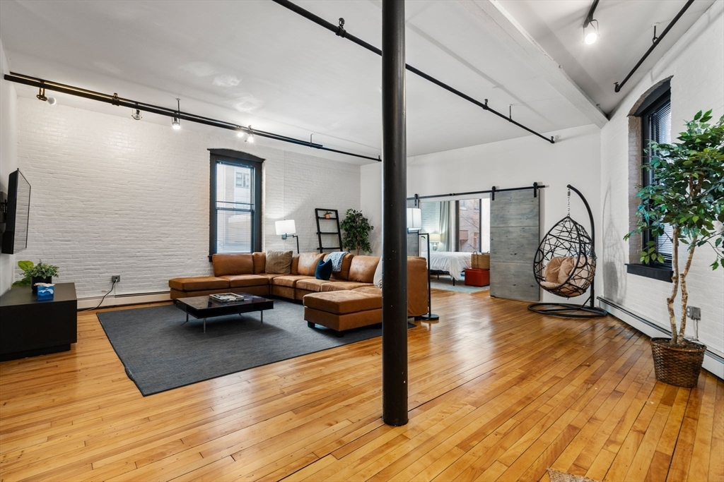 13-19 Stanhope Street 2A