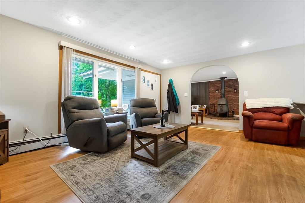 64 Hemenway Rd, Framingham, MA Photo #5