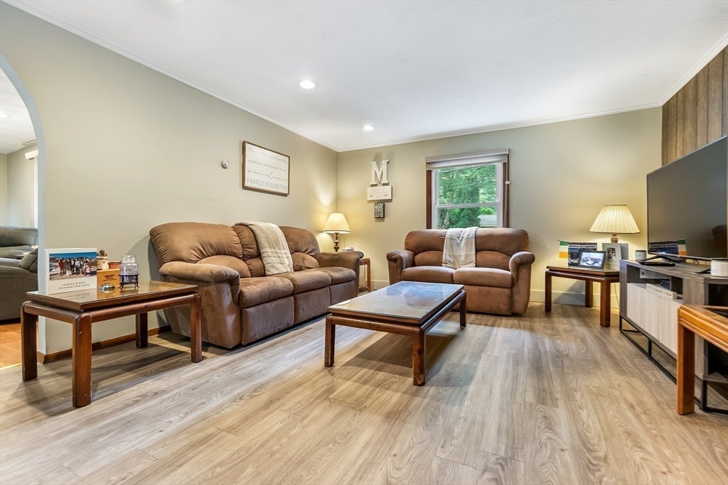 64 Hemenway Rd, Framingham, MA Photo #13