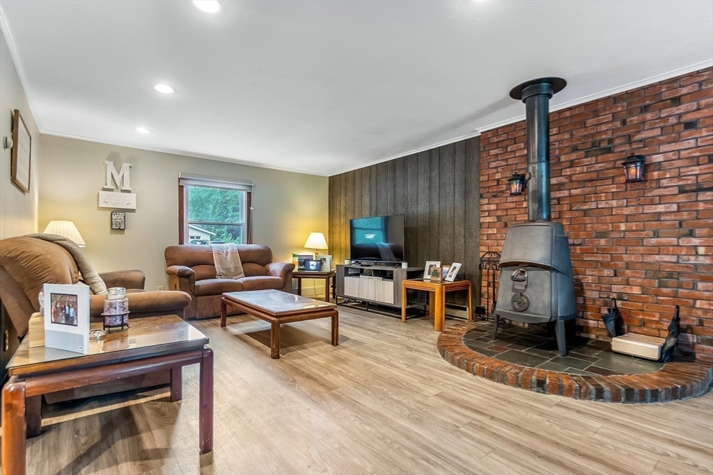 64 Hemenway Rd, Framingham, MA Photo #14