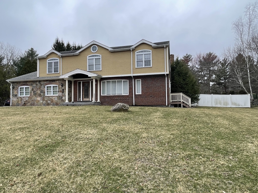 243 Weatherbee Dr