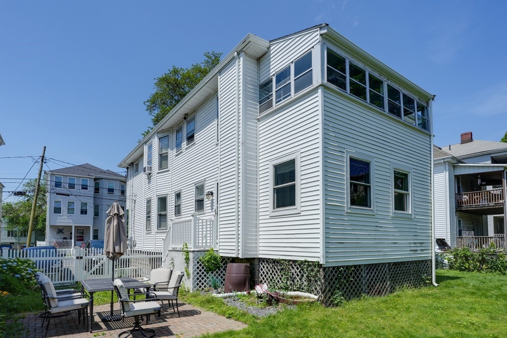 30 Wilson Ave 30