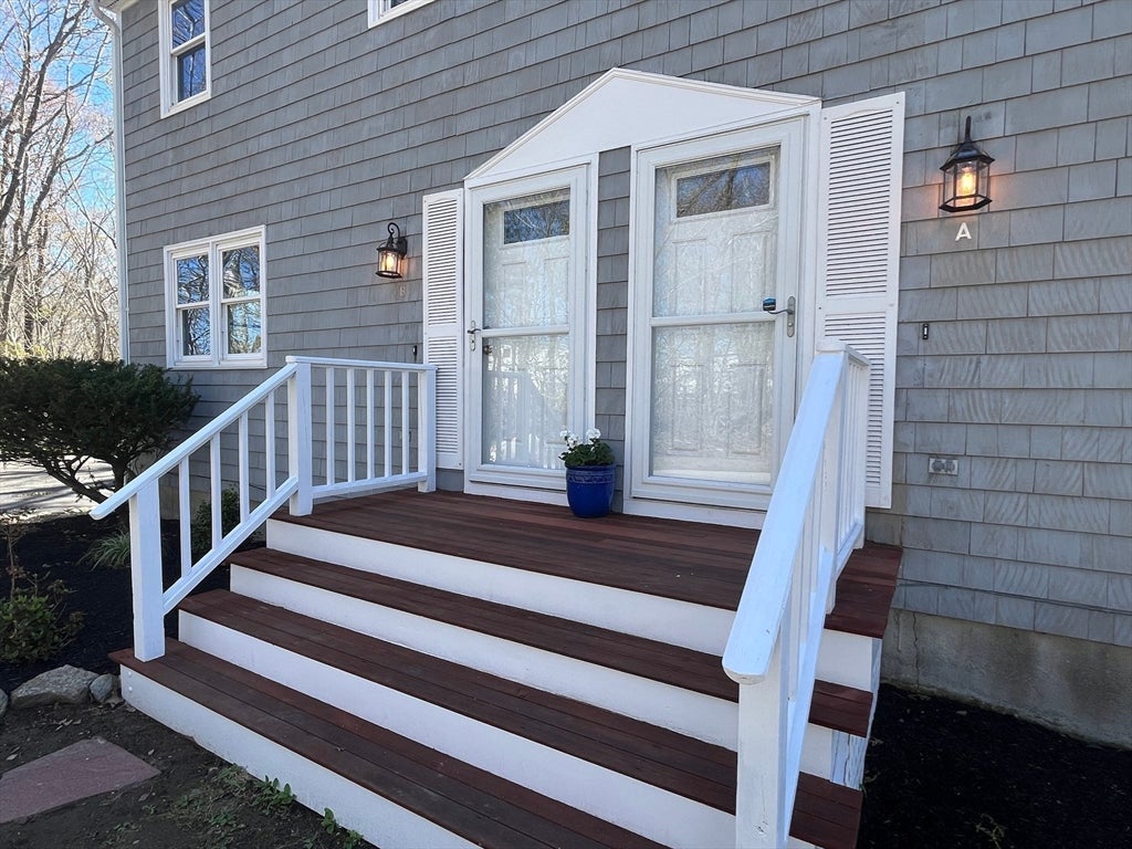 176 Main St A