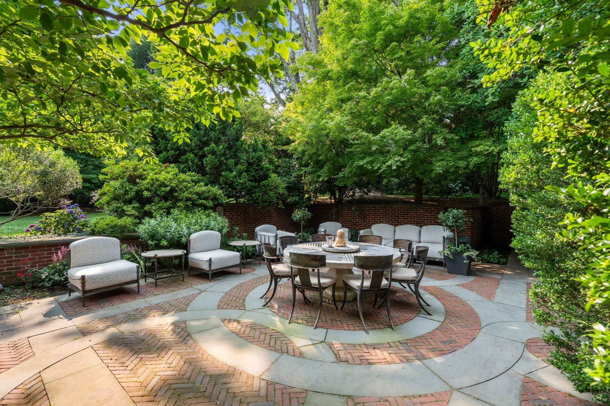381 Warren Street, Brookline, MA Photo #29