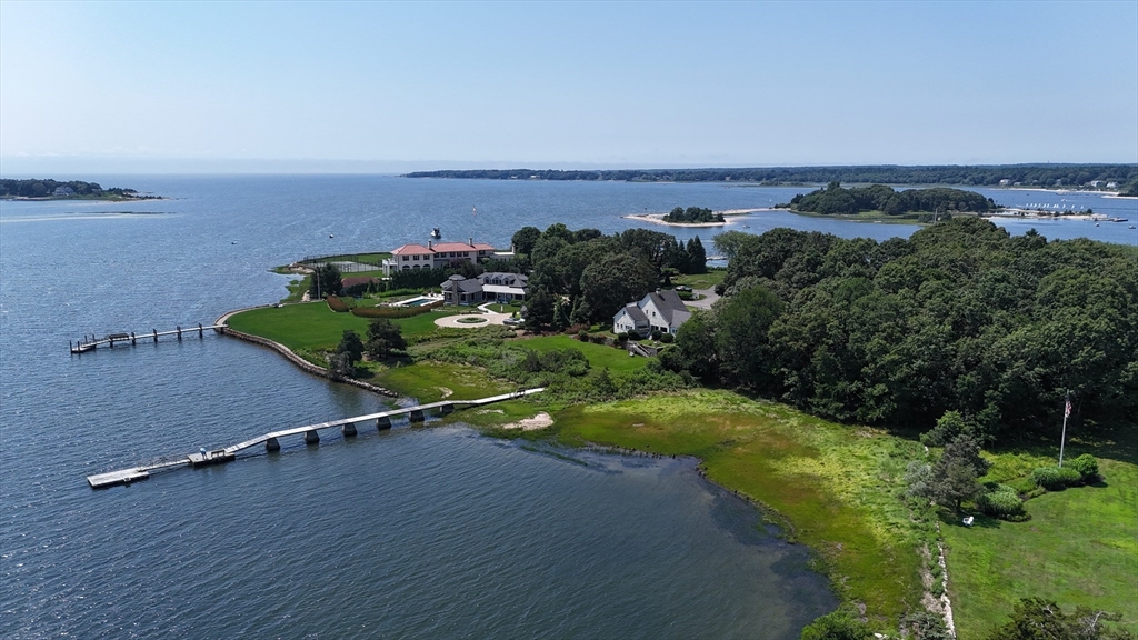160 Allens Point Rd