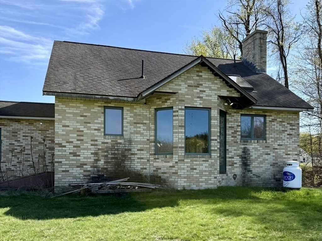 311 Plain Rd