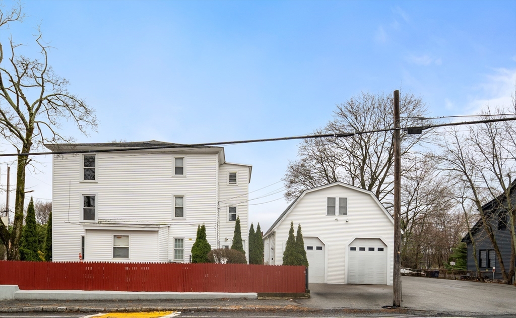 56 Henry Ave
