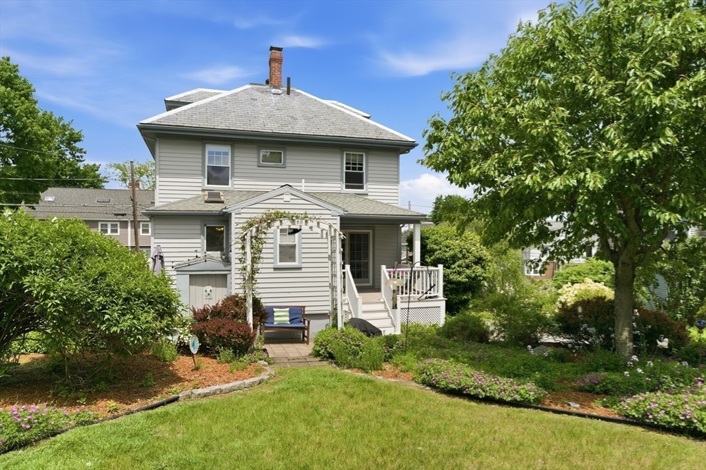6 Buttonwood Lane