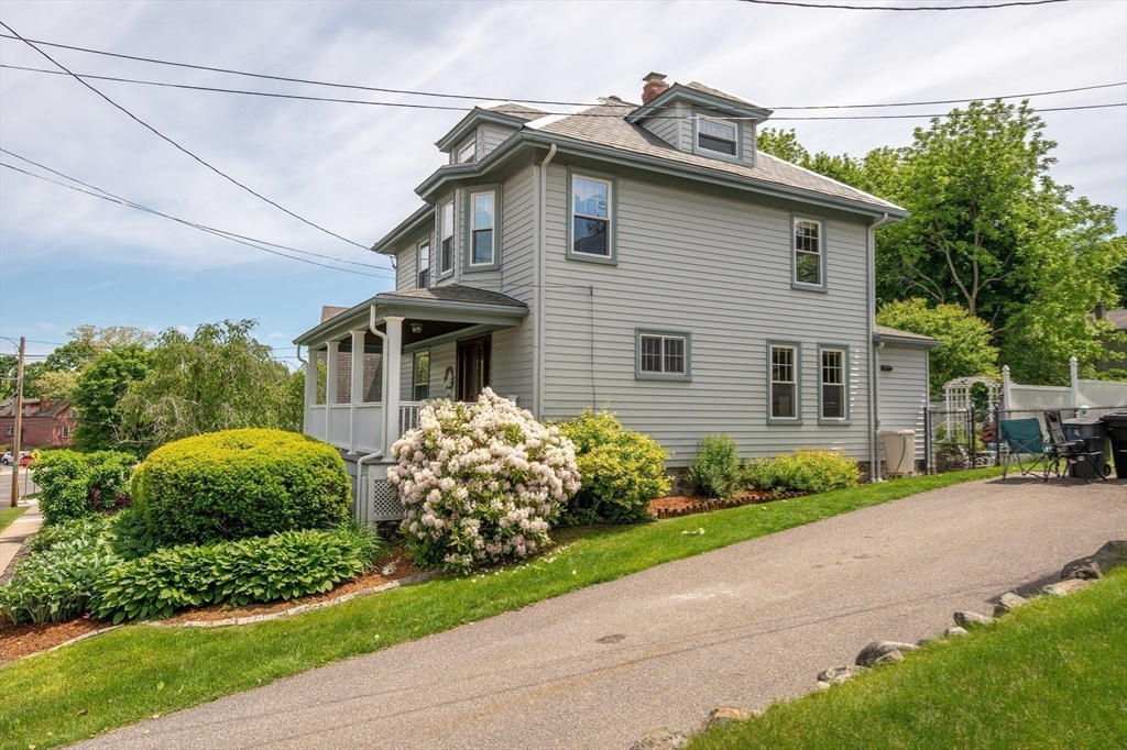 6 Buttonwood Lane