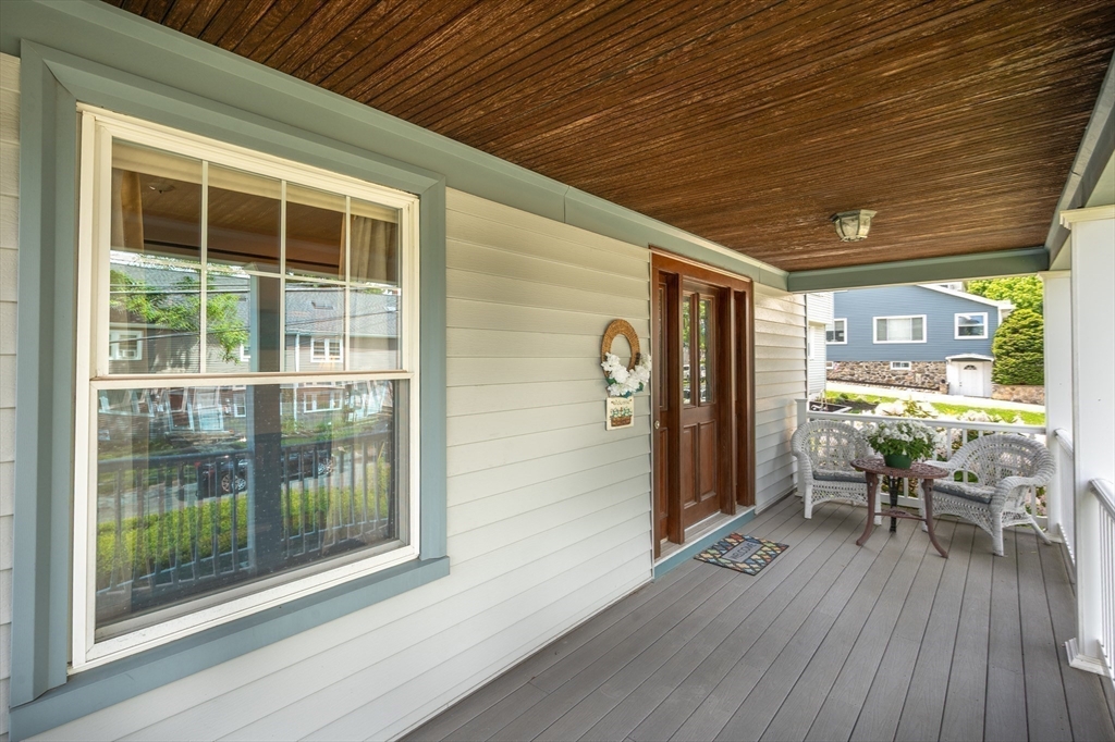 6 Buttonwood Lane