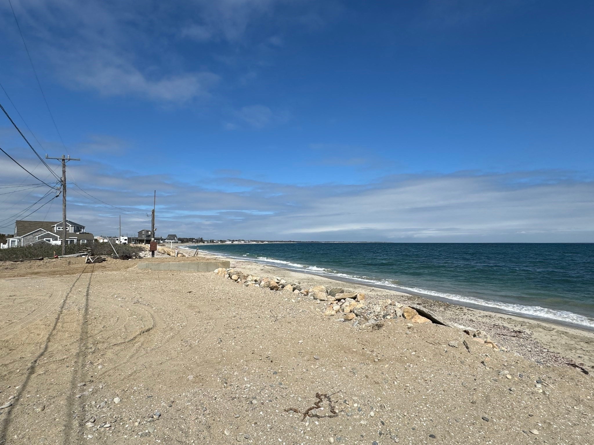 238/242 East Beach Rd