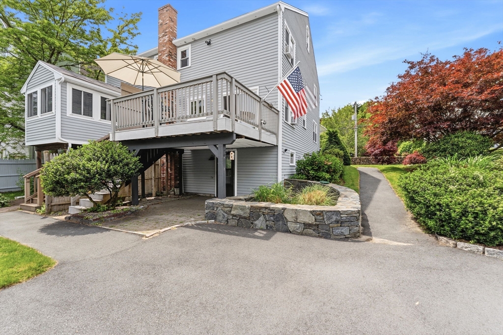 33 Purchase Street A