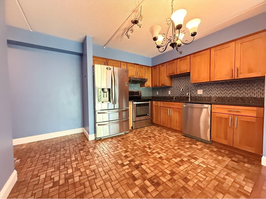 209 Riverview Ave 29