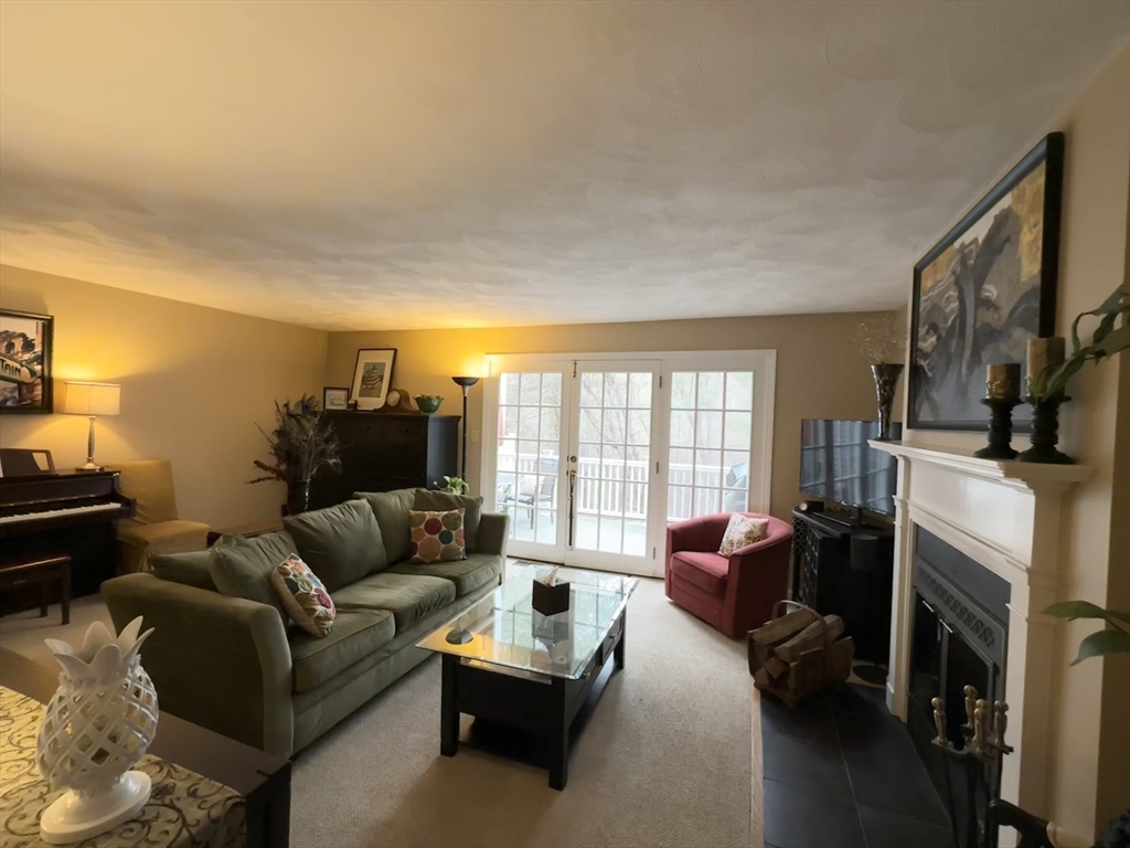 Medfield, Massachusetts 02052, United States, 2 Bedrooms Bedrooms, ,2 BathroomsBathrooms,Residential,Active,103416