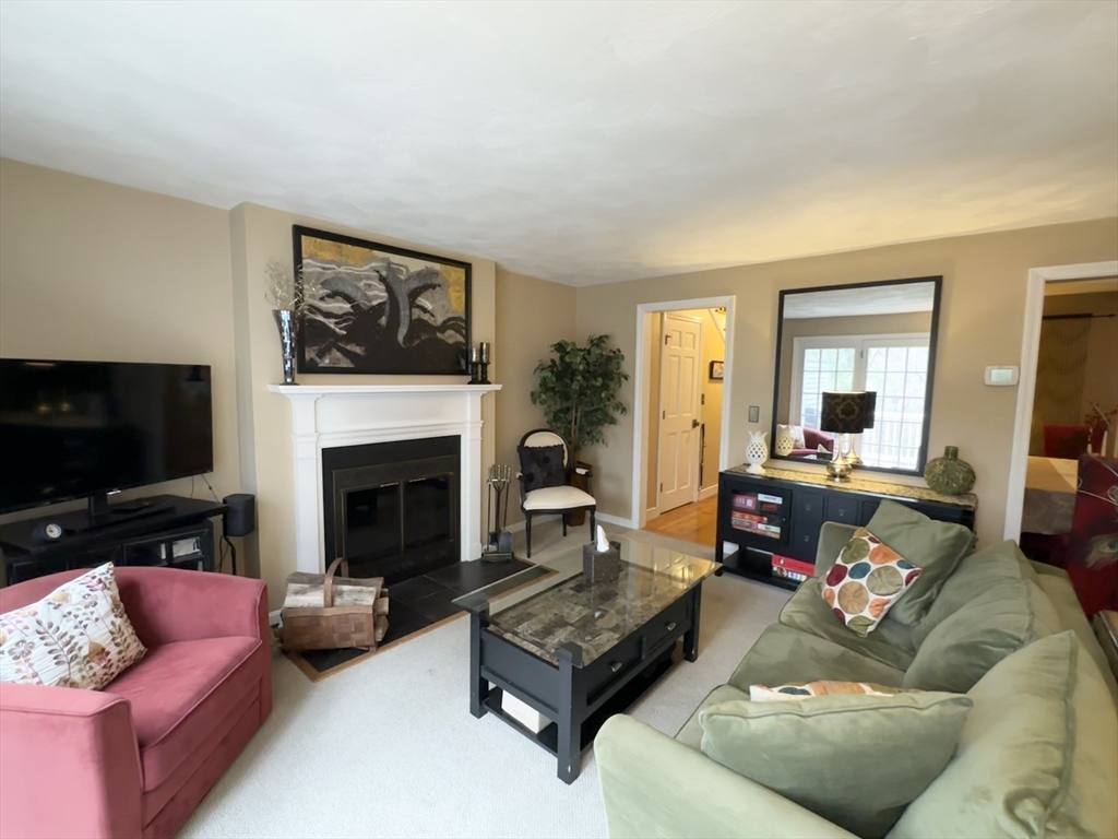 Medfield, Massachusetts 02052, United States, 2 Bedrooms Bedrooms, ,2 BathroomsBathrooms,Residential,Active,103416