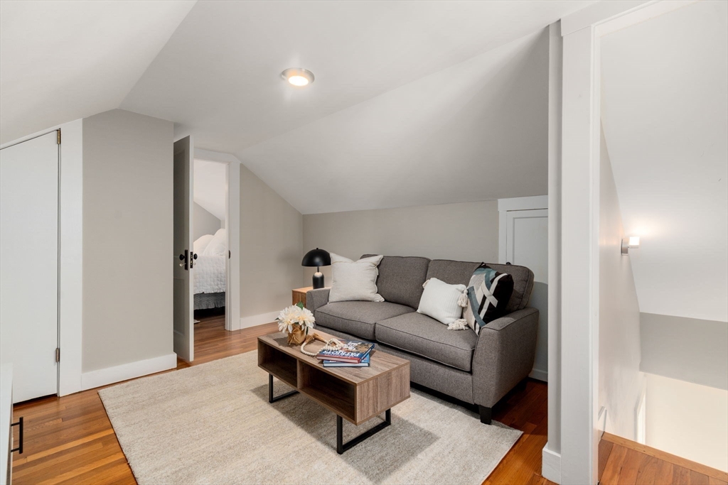 15 Searle Road, Boston, MA Photo #16