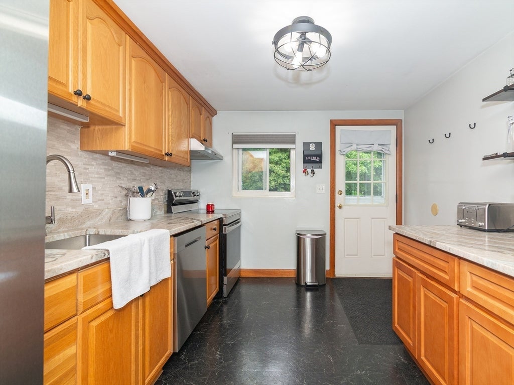 702 Main Street #E, Millis, MA, 702 Main Street #E, Millis, MA Photo #6