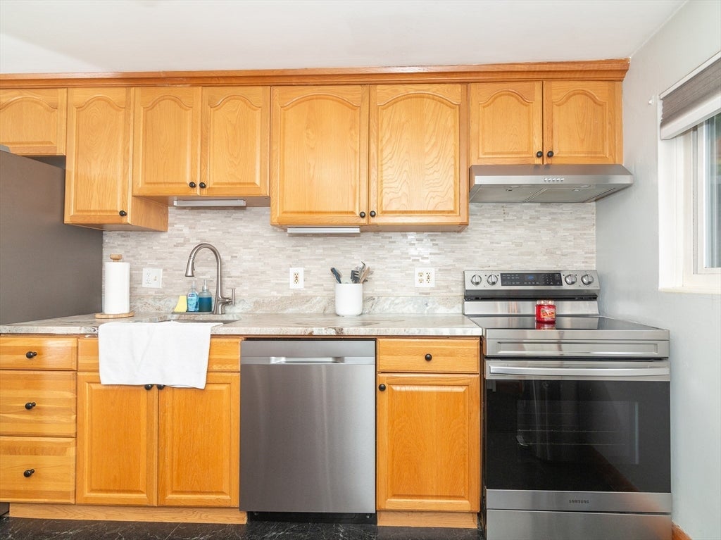 702 Main Street #E, Millis, MA, 702 Main Street #E, Millis, MA Photo #5