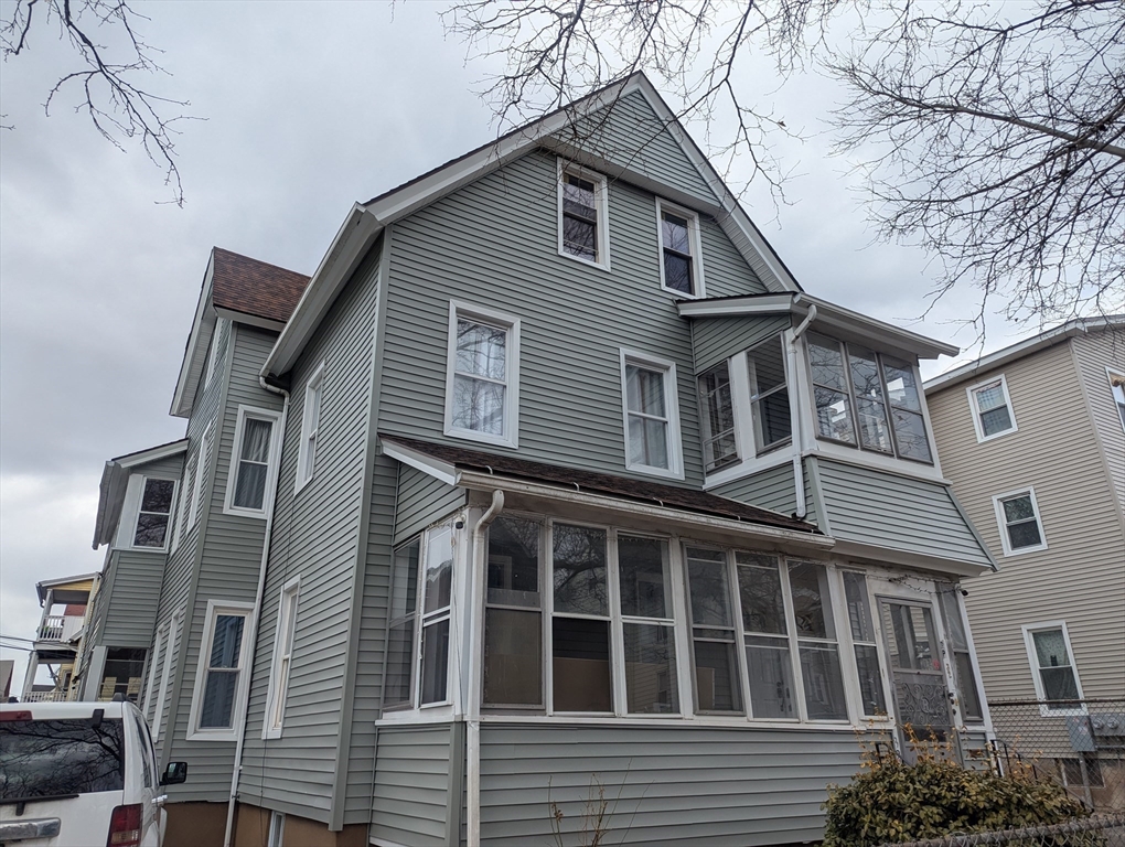 32 Acushnet Avenue